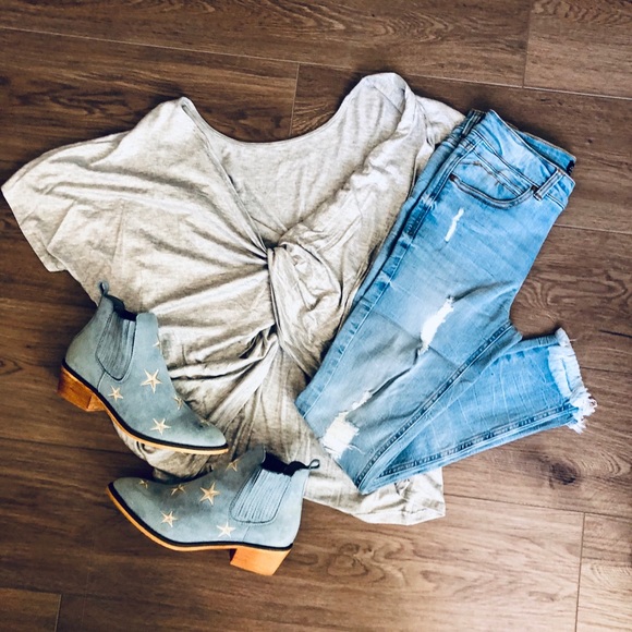 ⚡️Gray Twist Back Top - Picture 2 of 3